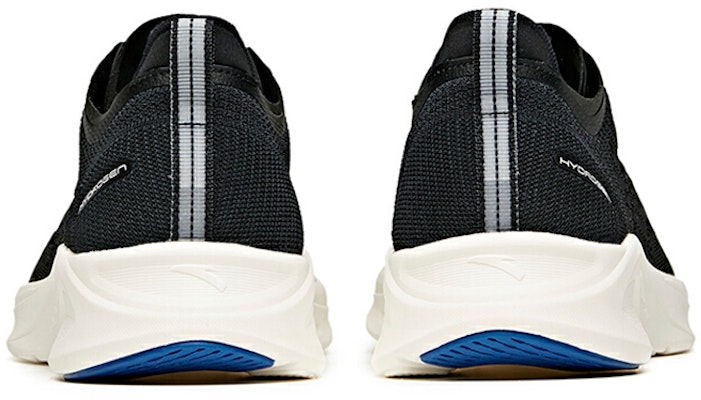 Anta Hydrogen Running 3 'Negro Blanco'. 112125540-8 Shop Anta Hydrogen Running 3 'Negro Blanco'. 112125540-8