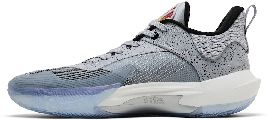 Anta Kai 1 Speed 'Pass The Torch' Sepatu Olahraga 00364-10000K1SPTT-GREY Lookbook Anta Kai 1 Speed 'Pass The Torch' Sepatu Olahraga 00364-10000K1SPTT-GREY