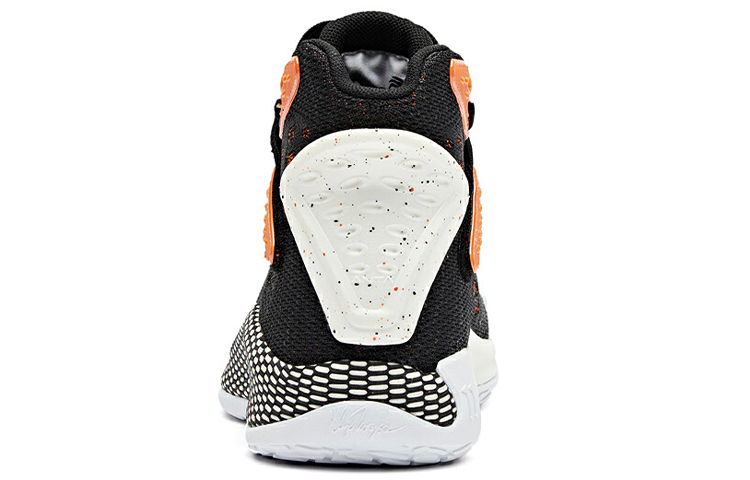 Lookbook Anta KT5 'Negro Naranja' 112011101-1