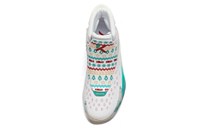 Anta KT5 'Christmas'