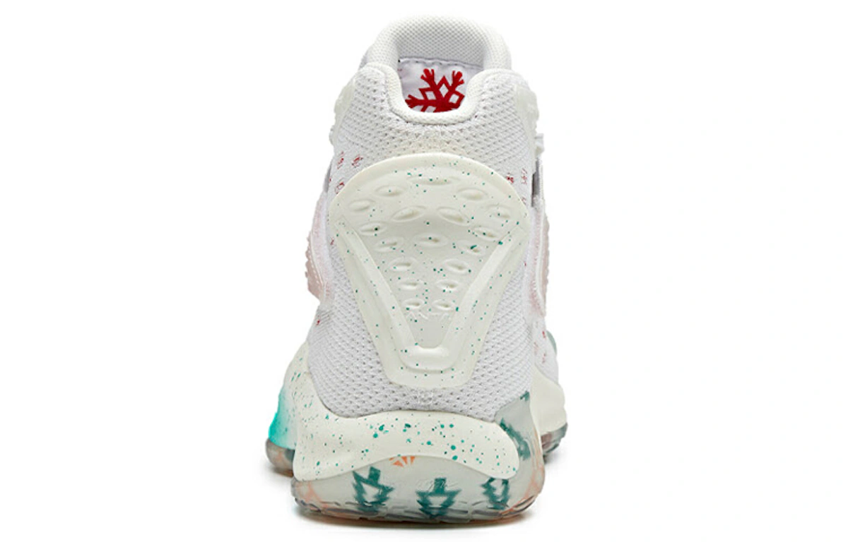 Anta KT5 'Christmas'