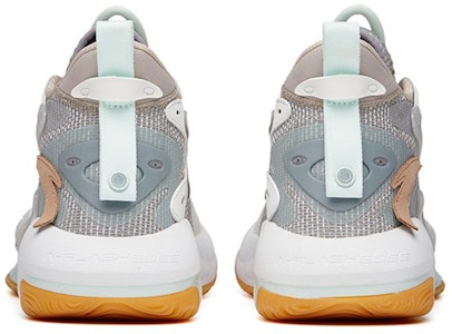 安踏震动游戏5.0疯狂潮3.0高帮篮球鞋“灰色” 112131601-6 Shop 安踏震动游戏5.0疯狂潮3.0高帮篮球鞋“灰色” 112131601-6