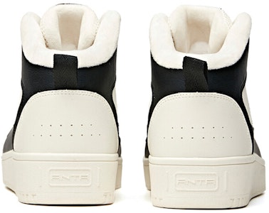 Anta Life Series High-Top 'Putih Hitam' 912046920-1 Shop Anta Life Series High-Top 'Putih Hitam' 912046920-1