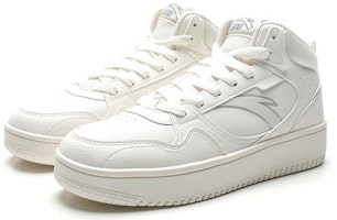 安踏生活系列街顽防滑耐磨高帮板鞋男款白色 Lookbook 安踏生活系列街顽防滑耐磨高帮板鞋男款白色