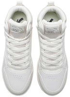 安踏生活系列街顽防滑耐磨高帮板鞋男款白色 Shop 安踏生活系列街顽防滑耐磨高帮板鞋男款白色