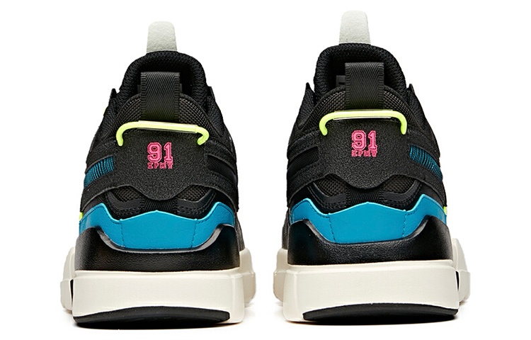 Shop Anta Life Series Sepatu Rendah 'Hitam Biru Hijau' 912118080-3
