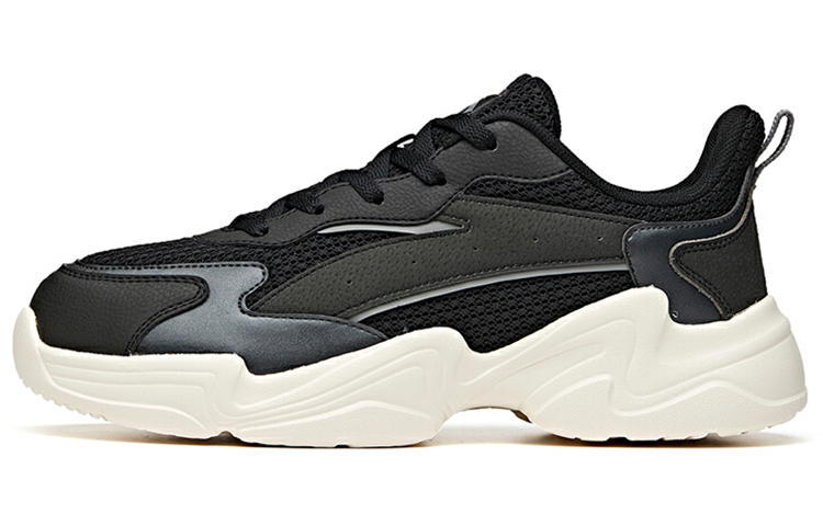 Buy Anta Life Series Rendah 'Hitam Putih' 112038822-1