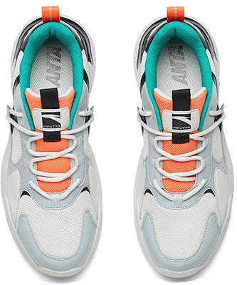 Anta 安踏 生活系列 低筒休閒老爸鞋 霧灰 Lookbook Anta 安踏 生活系列 低筒休閒老爸鞋 霧灰