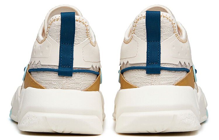 Shop Anta Life Series Low 'Blanco Marrón Rechaza la Mediocridad' 112138084-4