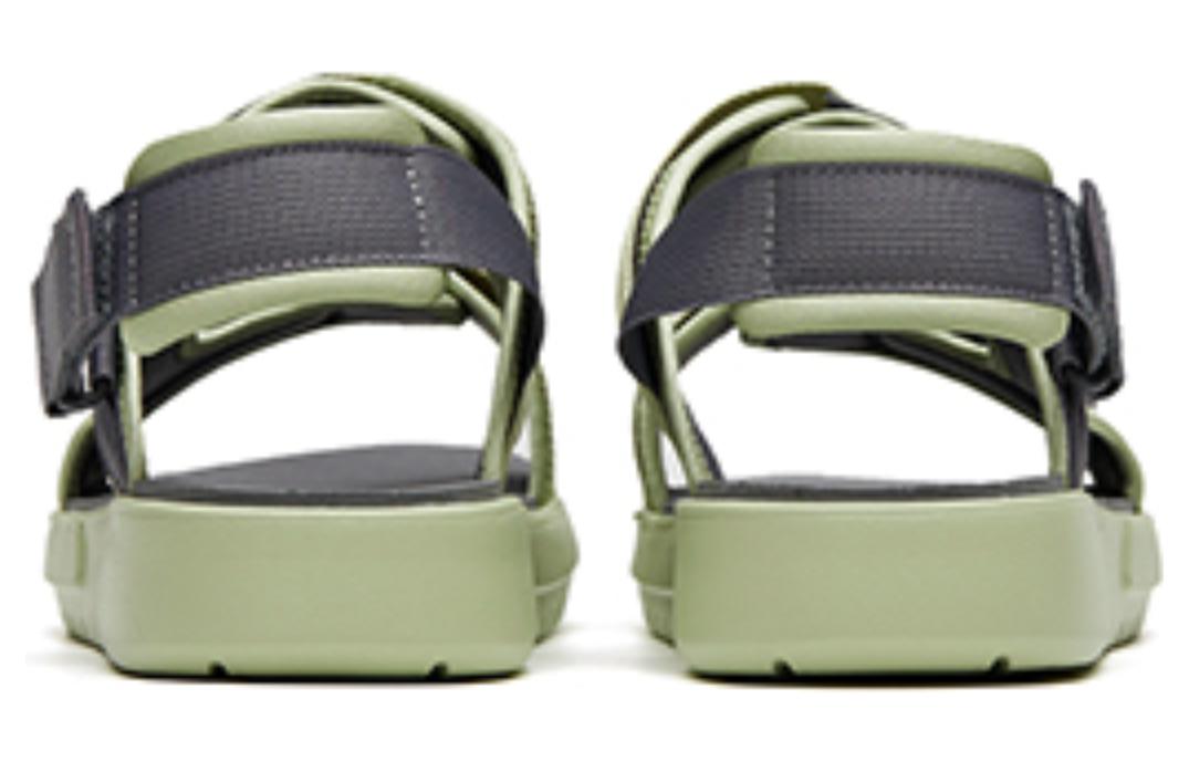 Lookbook 安踏生活系列凉鞋‘绿色’ 112338505-4