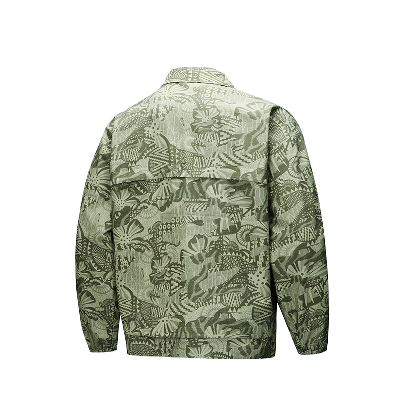 Lookbook 安踏生活系列Kyrie Hélà丛林绿男女时尚舒适夹克 172511615-1