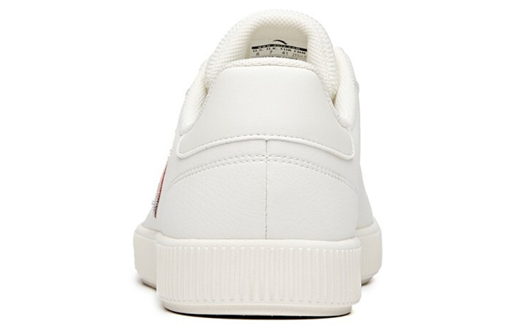 Shop Anta Gaya Hidup Low-Top 'Hitam dan Putih' 112038067-3