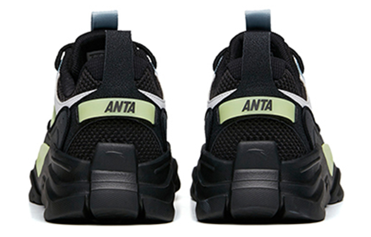 Shop 安踏生活系列低帮'白黑灰' 912138829-3