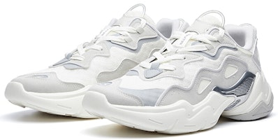 安踏生活系列低帮鞋“象牙白灰” 112038883-1 Lookbook 安踏生活系列低帮鞋“象牙白灰” 112038883-1