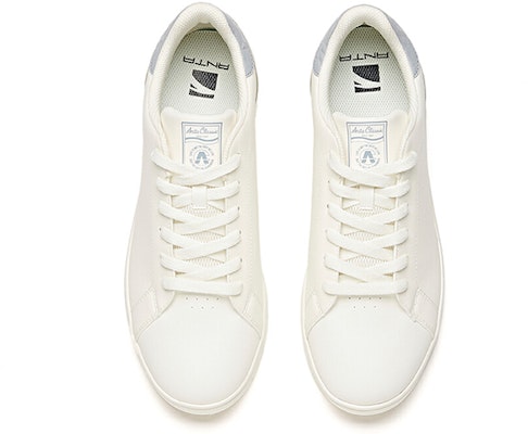 Anta安踏 生活系列 包覆性保暖防滑 低筒 板鞋 白灰 Lookbook Anta安踏 生活系列 包覆性保暖防滑 低筒 板鞋 白灰