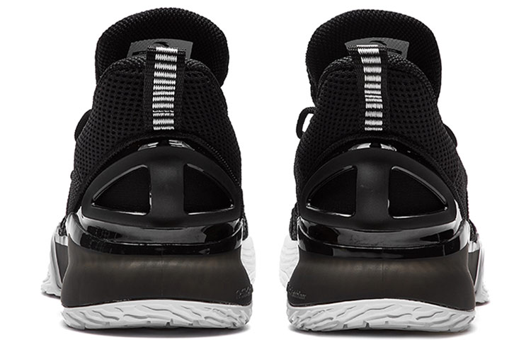 Shop Anta Light Cavalry 3 Low 'Black White' 11821166-2
