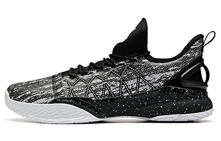 Anta Light Cavalry 3 Low 'Black White Grey' 11821166-7