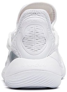 安踏白银轻骑兵5代低帮款 112021608-11 Shop 安踏白银轻骑兵5代低帮款 112021608-11