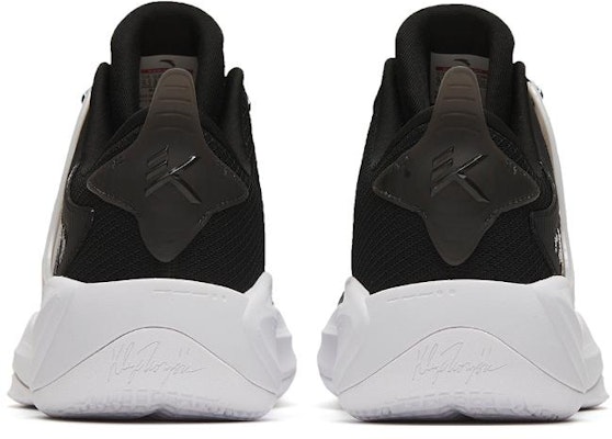 Anta Light Cavalry 8 Low 'Negro Blanco' 112321603-3 Shop Anta Light Cavalry 8 Low 'Negro Blanco' 112321603-3