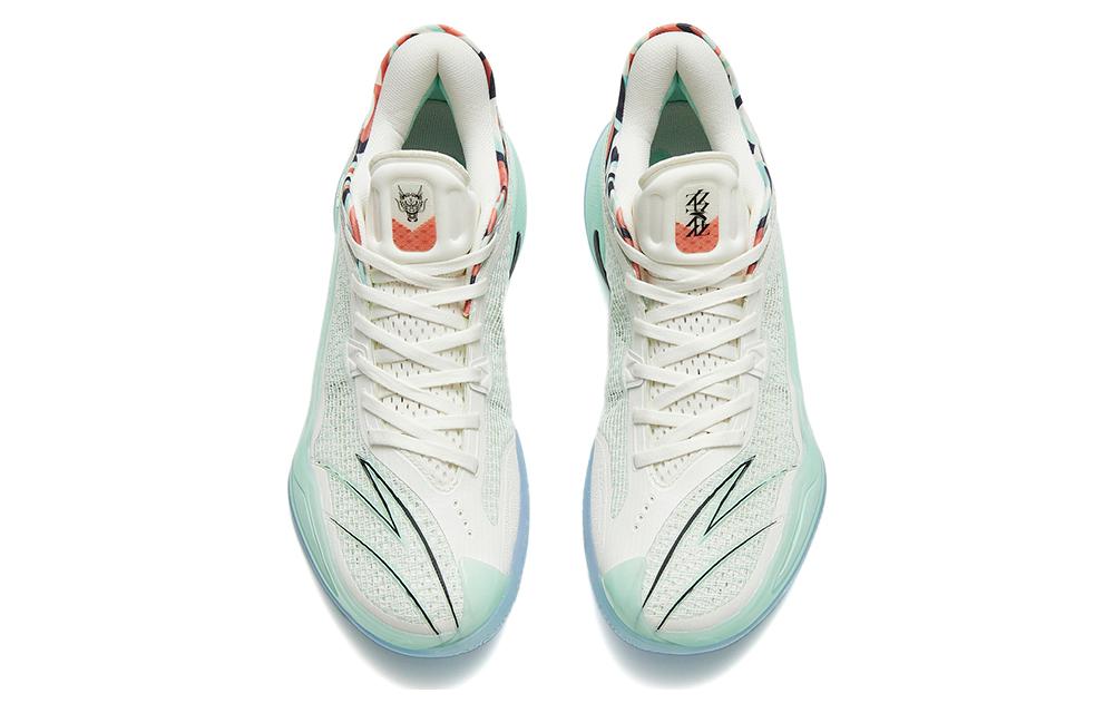 Lookbook 安踏轻狂 4 '龙头'篮球鞋 112321113-7