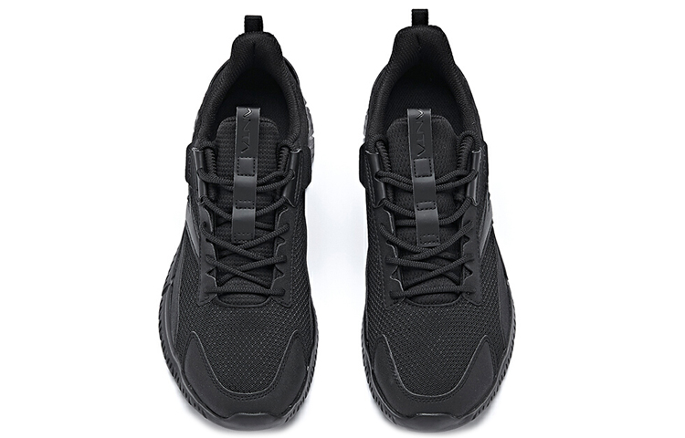 Shop Anta Lichtgewicht Low ''Pure Zwart'' 912015521-5