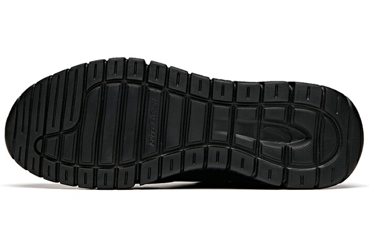 Details for Anta Lichtgewicht Low ''Pure Zwart'' 912015521-5
