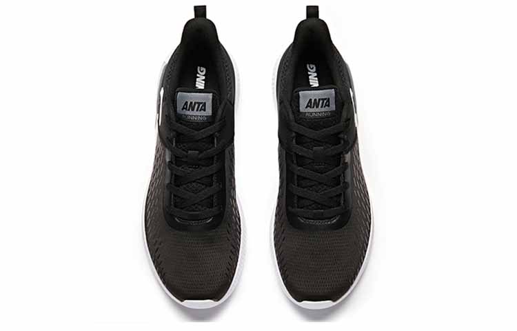 Shop 安踏轻便跑鞋‘黑色’ 91915584-4