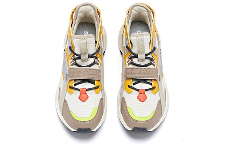Shop Anta Lingjue Low ''Jaune Gingembre'' 912017012-5