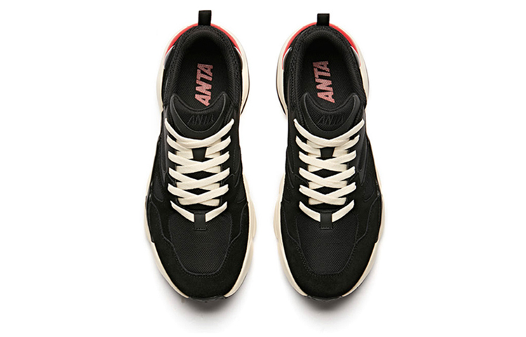 Shop Anta Low-Top 'Negro Blanco' 91848860-1