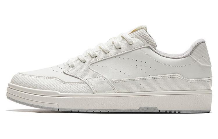 Buy Anta Rendah 'Putih Ringan Bernafas' 112338011-1