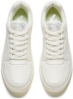 Anta Low-Top 'Elevated Ringan Putih' 912348068-8 Order Anta Low-Top 'Elevated Ringan Putih' 912348068-8