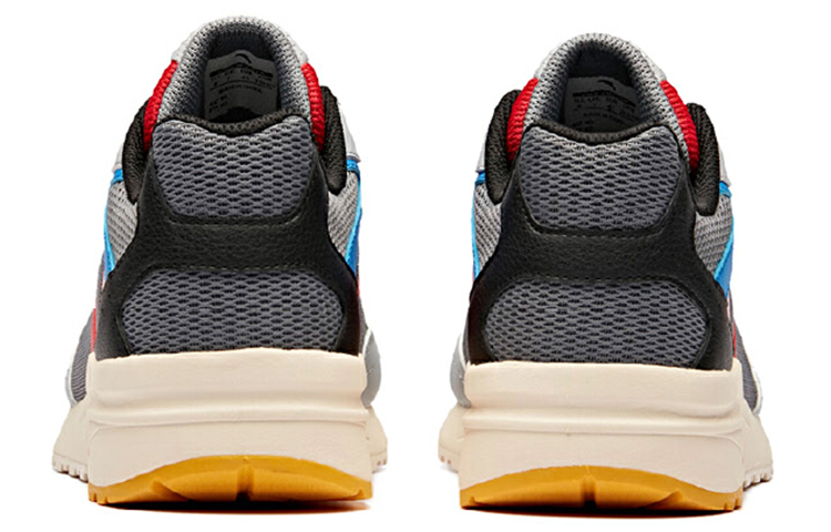 Shop Anta Low-Top Running 'Cool Grey' 91918868-1