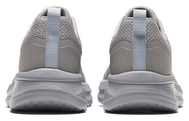 Lookbook 안타 편안한 만능 회색 로우탑 러닝화 (Anta Pyeonanhan Mannung Hoesaek  Roteup Reoninghwa) 112415577-1