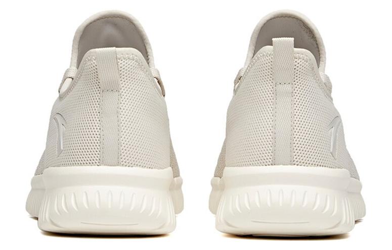 Shop Scarpe Running Anta Low-Top ''Yi Du Grigio'' 912045546-2