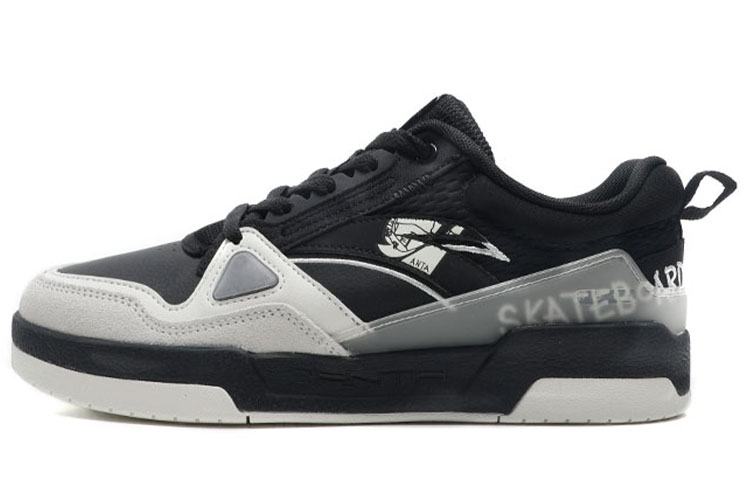 Anta Low-Top Skateboard Sneaker 'Black White'
