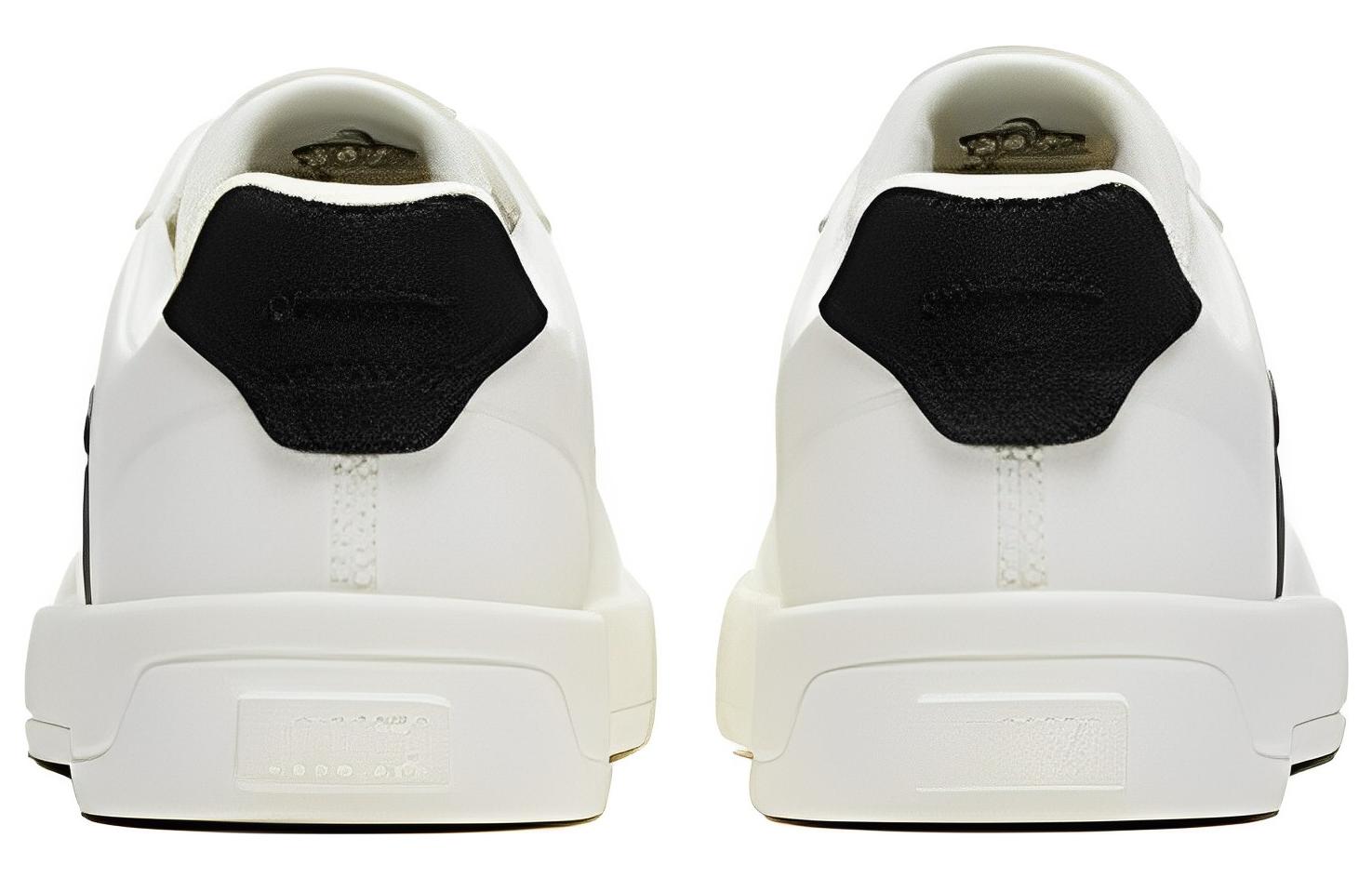 Lookbook Anta Sepatu Low-Top 'Hitam Putih' 112328012-4