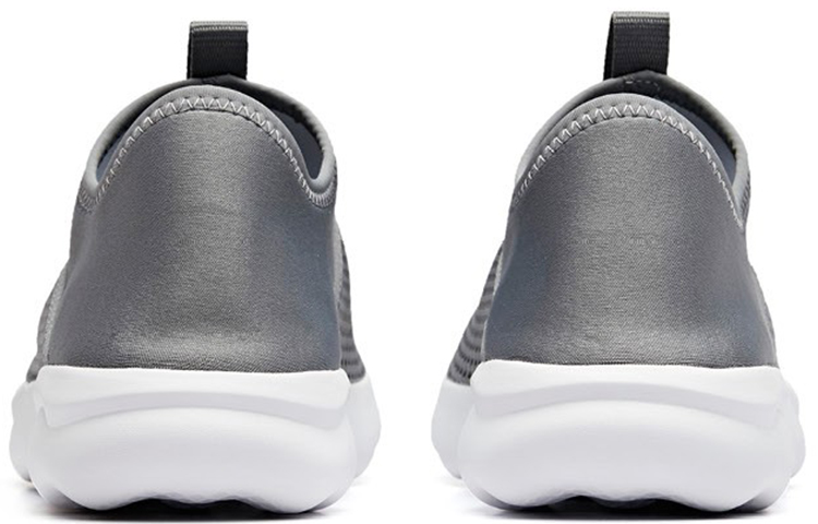 Shop Anta Low-Top Training 'Kelabu Sejuk' 91928605-3