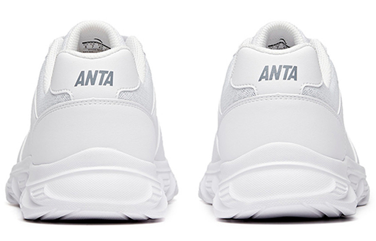 Shop 安踏低帮‘白色安踏’ 91815528-10