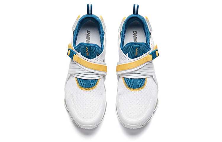 Shop Anta安踏 黑洞 全掌氣墊 減震防滑 低筒 跑步鞋 男款 白藍