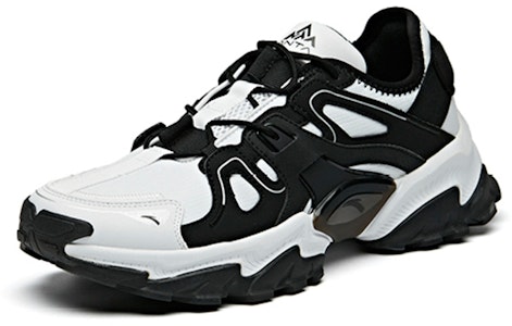 안타 아웃도어 시리즈 스니커즈 '블랙 화이트' 112016601-1 Lookbook 안타 아웃도어 시리즈 스니커즈 '블랙 화이트' 112016601-1