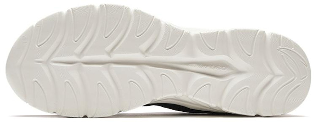 Anta安踏 舒適 防滑耐磨 低筒 跑步鞋 男款 黑白 Purchase Anta安踏 舒適 防滑耐磨 低筒 跑步鞋 男款 黑白