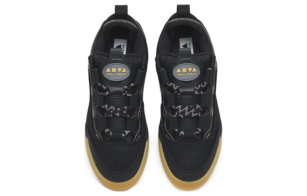 Lookbook Anta Low Top 'Black Penahan Guncangan' 112248053-2