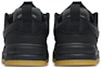 Shop Anta Low Top 'Black Penahan Guncangan' 112248053-2