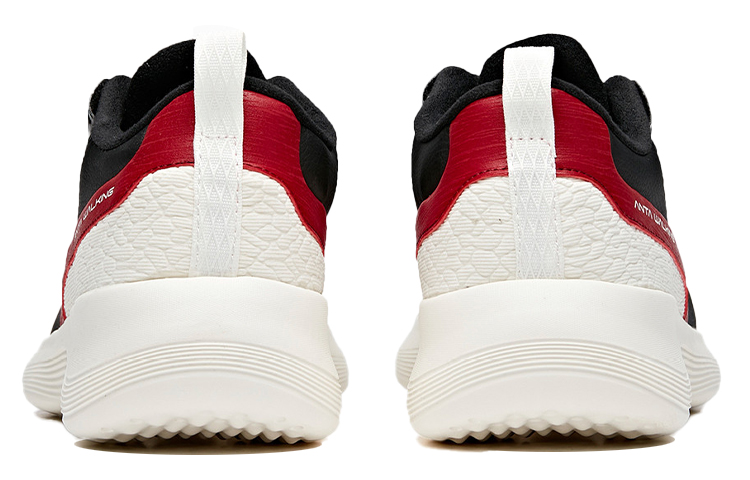 Shop Anta Low Top 'Negro Blanco Rojo' 11947715-4