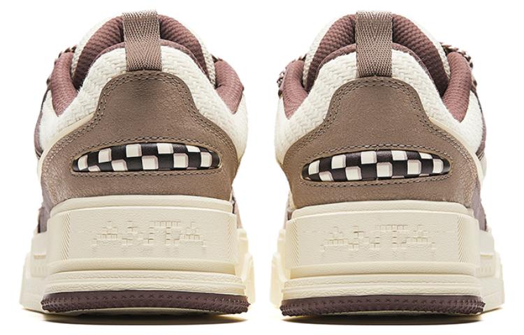 Shop Anta Low-Top 'Deep Grey Brown' 912348001-1