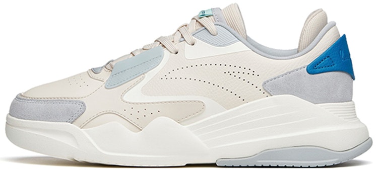 anta-low-top-grey-112148092-r-1