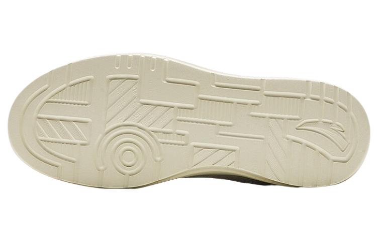 Shop Anta Low Top 'Kelabu Coklat' 912338065-4