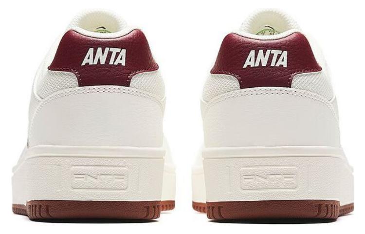 Lookbook 安踏红白低帮鞋 912348068-7