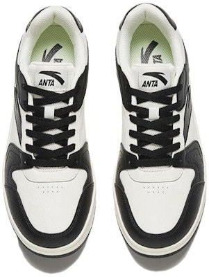 Anta Low-Top 'Ringan Penyerap Guncangan Hitam Putih' 912348068-2 Order Anta Low-Top 'Ringan Penyerap Guncangan Hitam Putih' 912348068-2