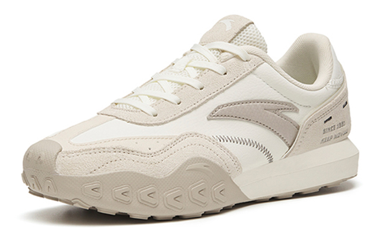 Lookbook 安踏低帮“雪蛋糕 - 灰白” 112238857S-1